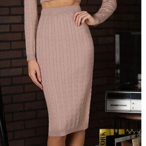 Elegant Beige Cable Knit Skirt